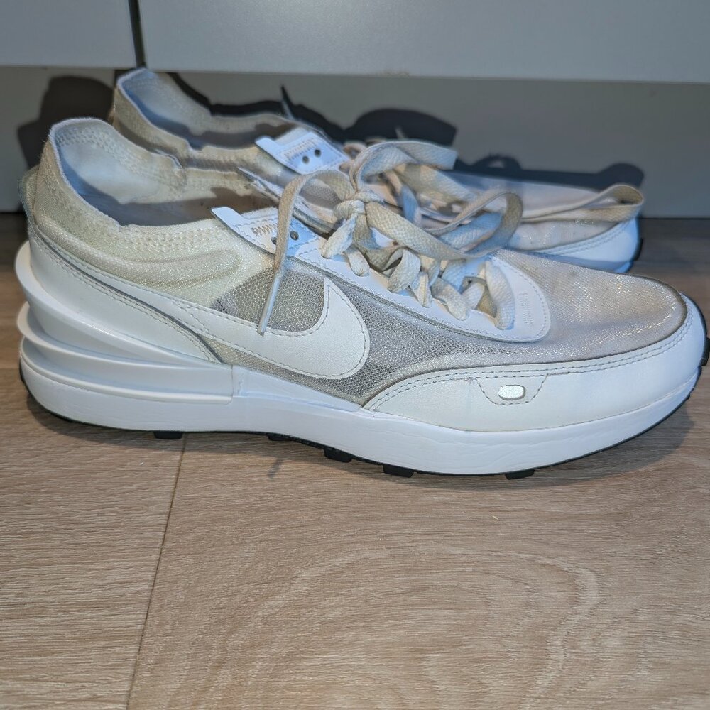 Nike Waffle One Women's Triple White Running Shoes mesh athletic